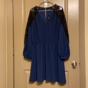Express navy dress with lace sleeves